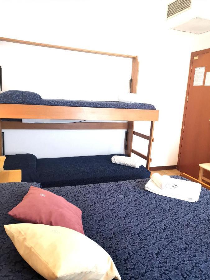 Hotel Alcazar Rimini Ngoại thất bức ảnh