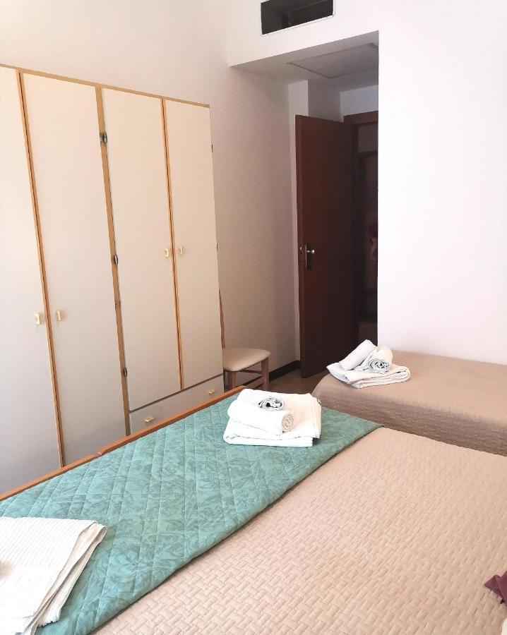 Hotel Alcazar Rimini Ngoại thất bức ảnh