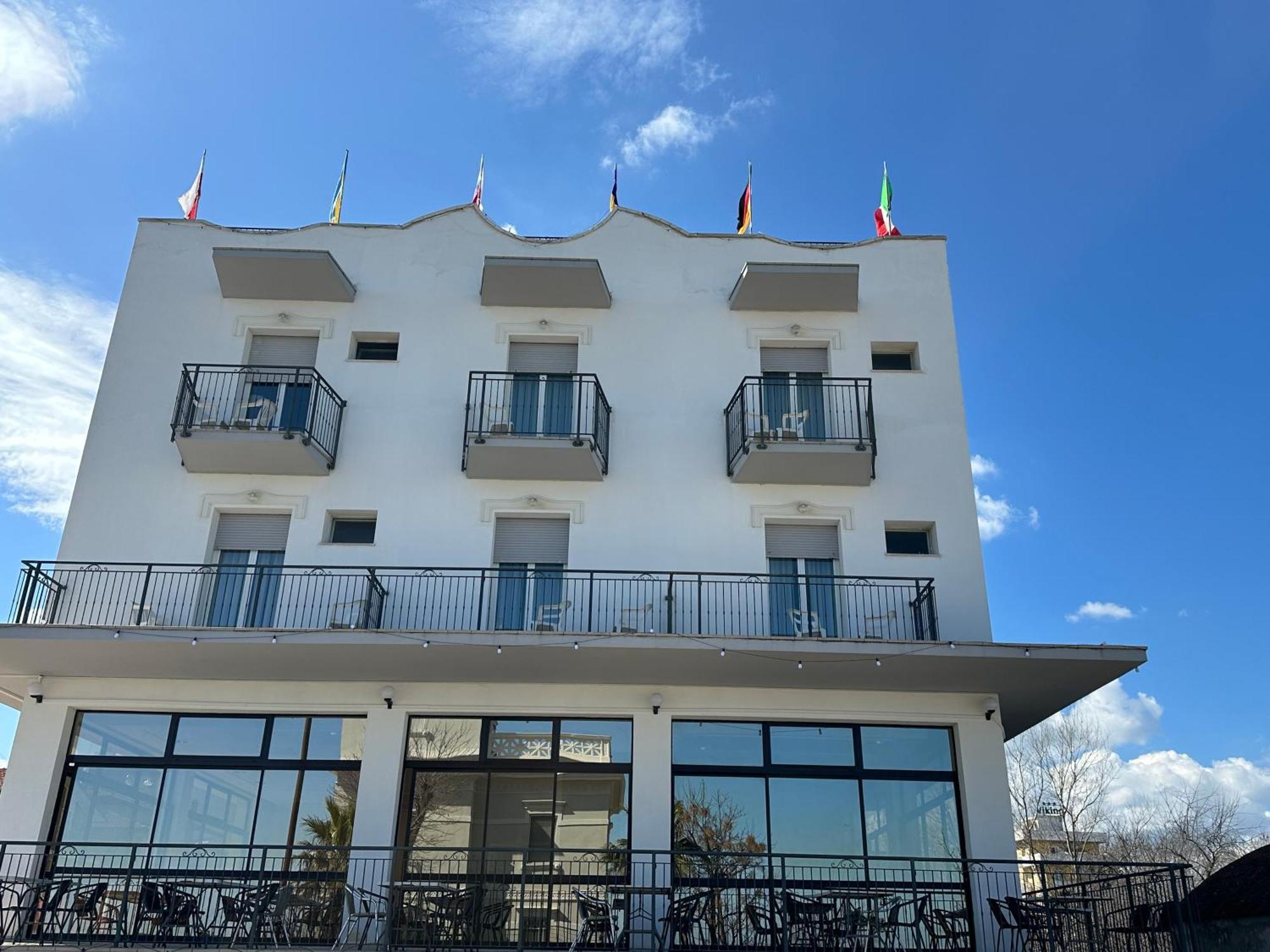 Hotel Alcazar Rimini Ngoại thất bức ảnh