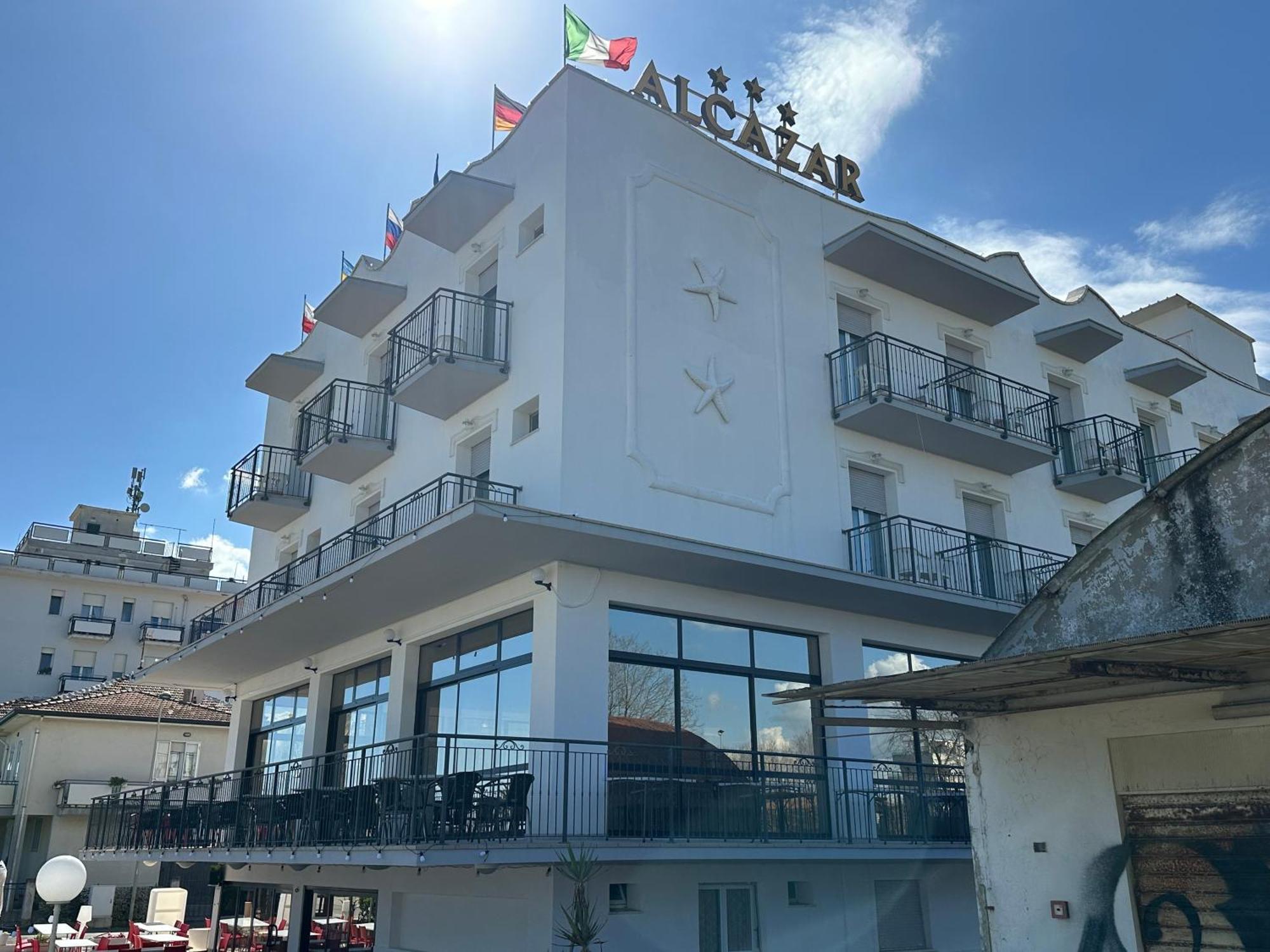 Hotel Alcazar Rimini Ngoại thất bức ảnh