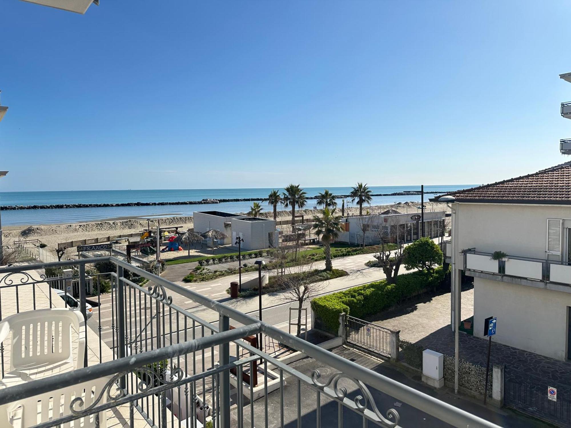 Hotel Alcazar Rimini Ngoại thất bức ảnh