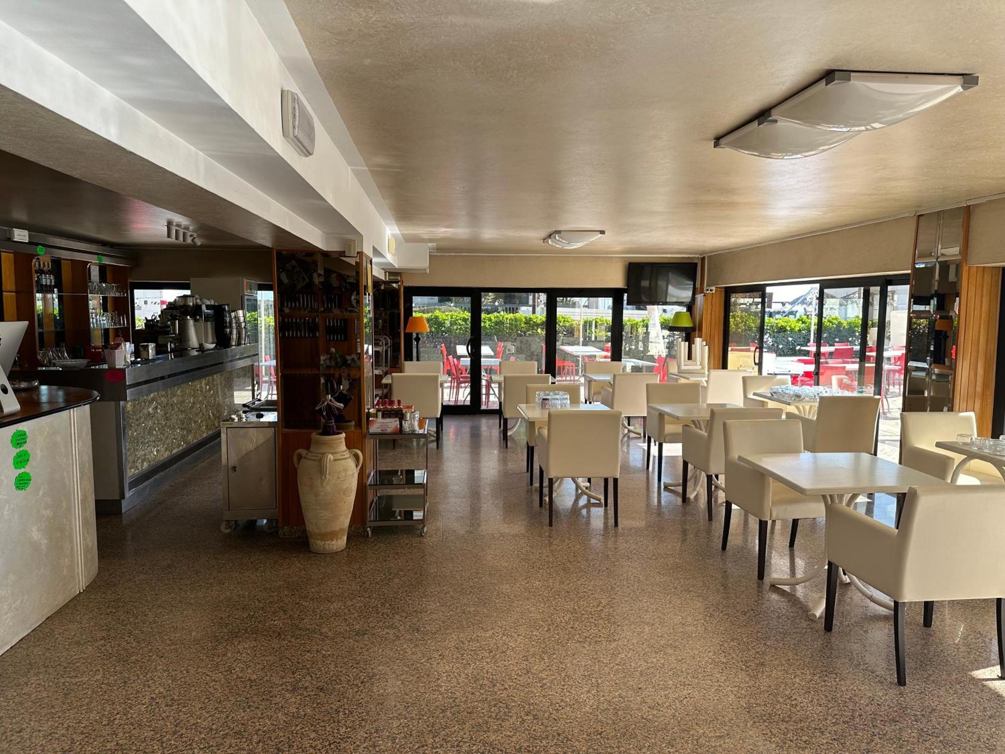 Hotel Alcazar Rimini Ngoại thất bức ảnh