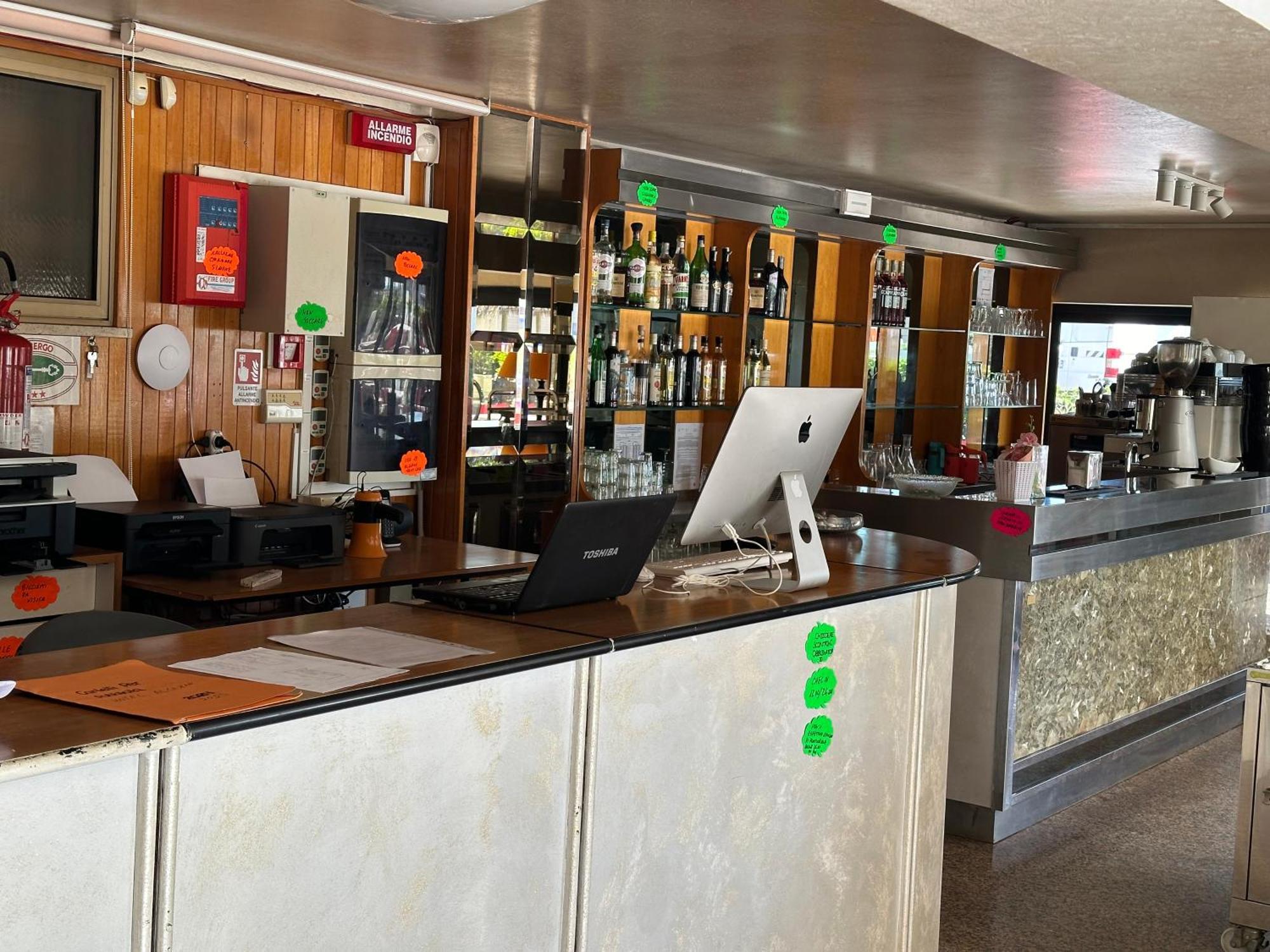 Hotel Alcazar Rimini Ngoại thất bức ảnh